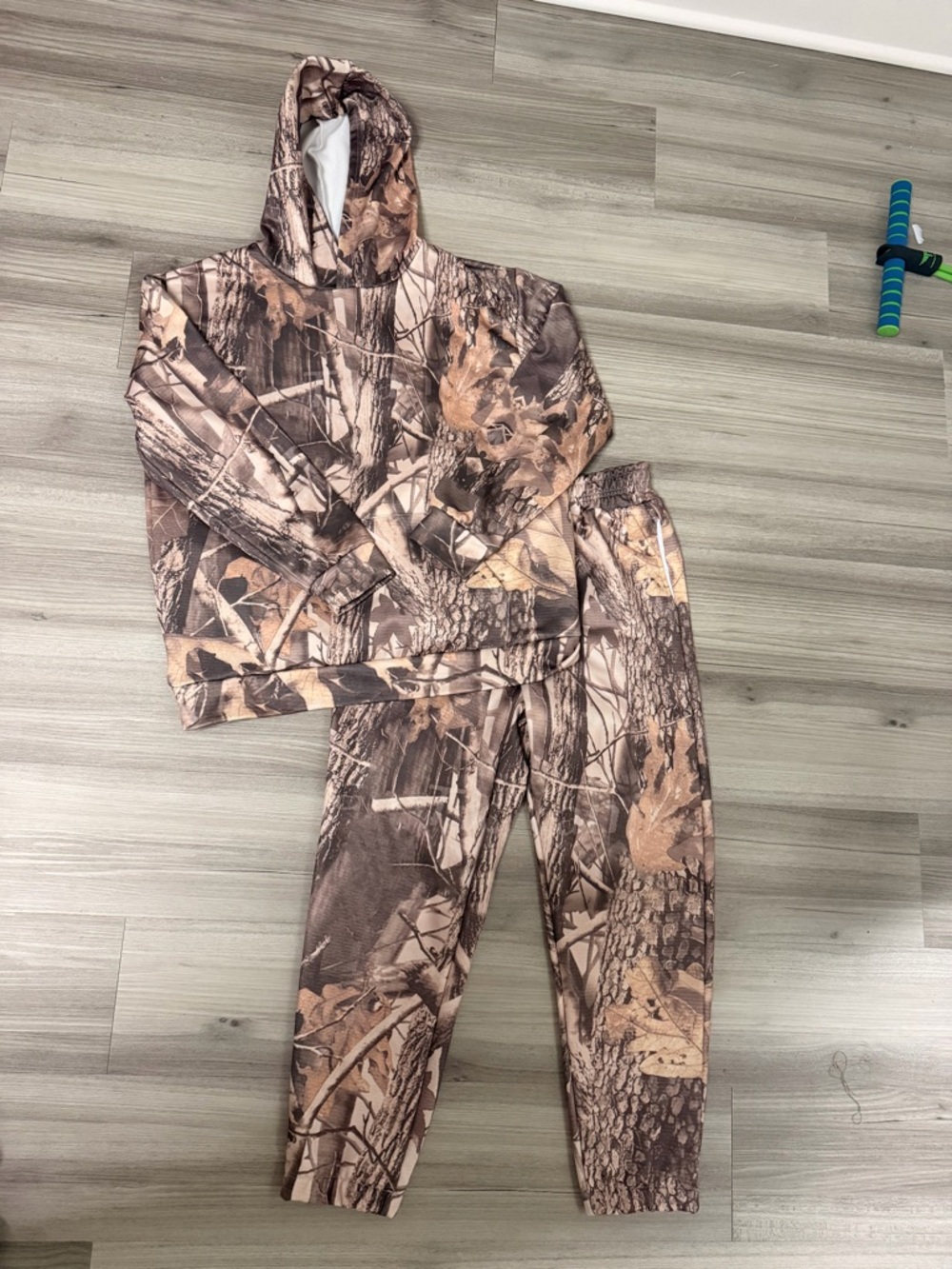 Camo Print Hooded Sweatshirt and Joggers Set - Brown/Tan